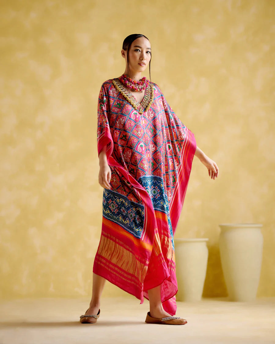 Advaita Fushia (Kaftan)