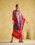 Advaita Fushia (Kaftan)