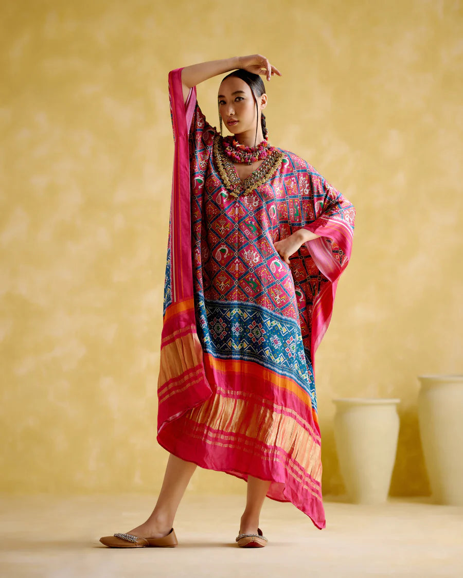 Advaita Fushia (Kaftan)