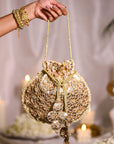 Flora (Potli)