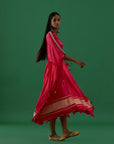 Sudevi Fushia (Kaftan)