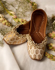 Pearl Off White (Jutti)