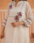 Ivory kurta set with floral embroidery