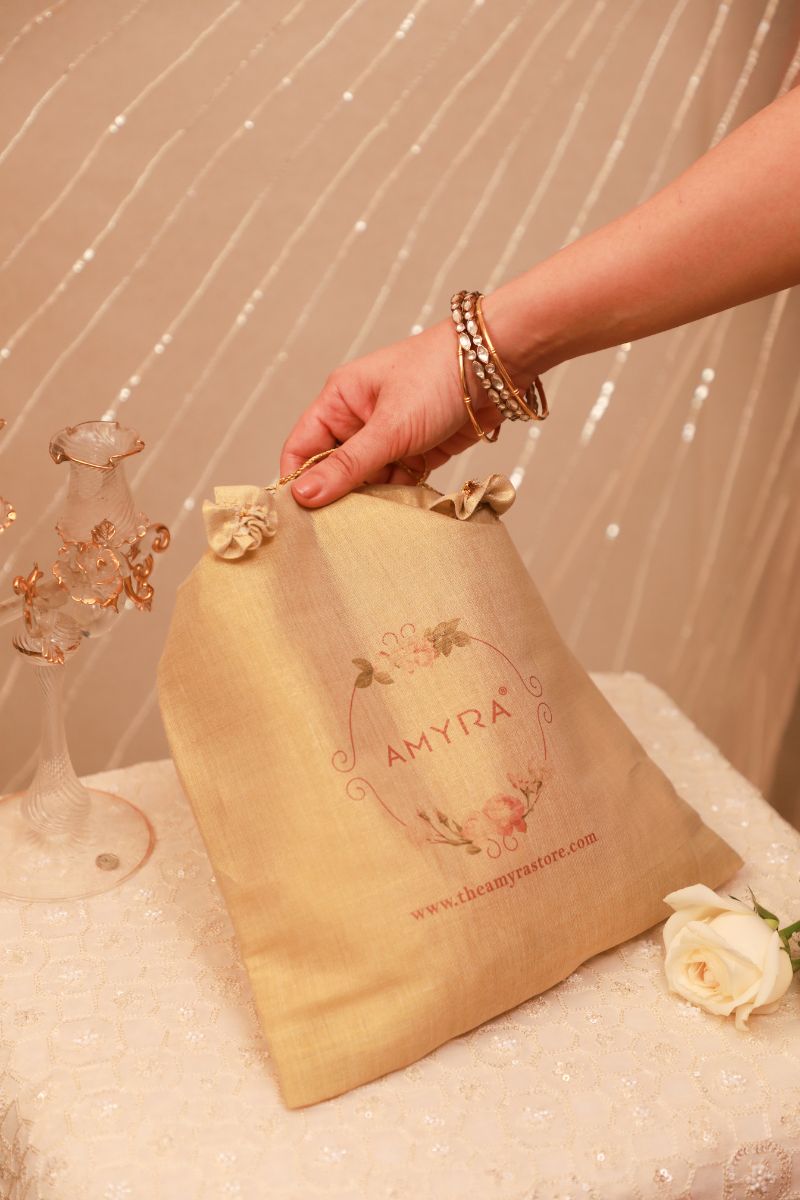 Amer Set of 10 Wedding Favor Potlis