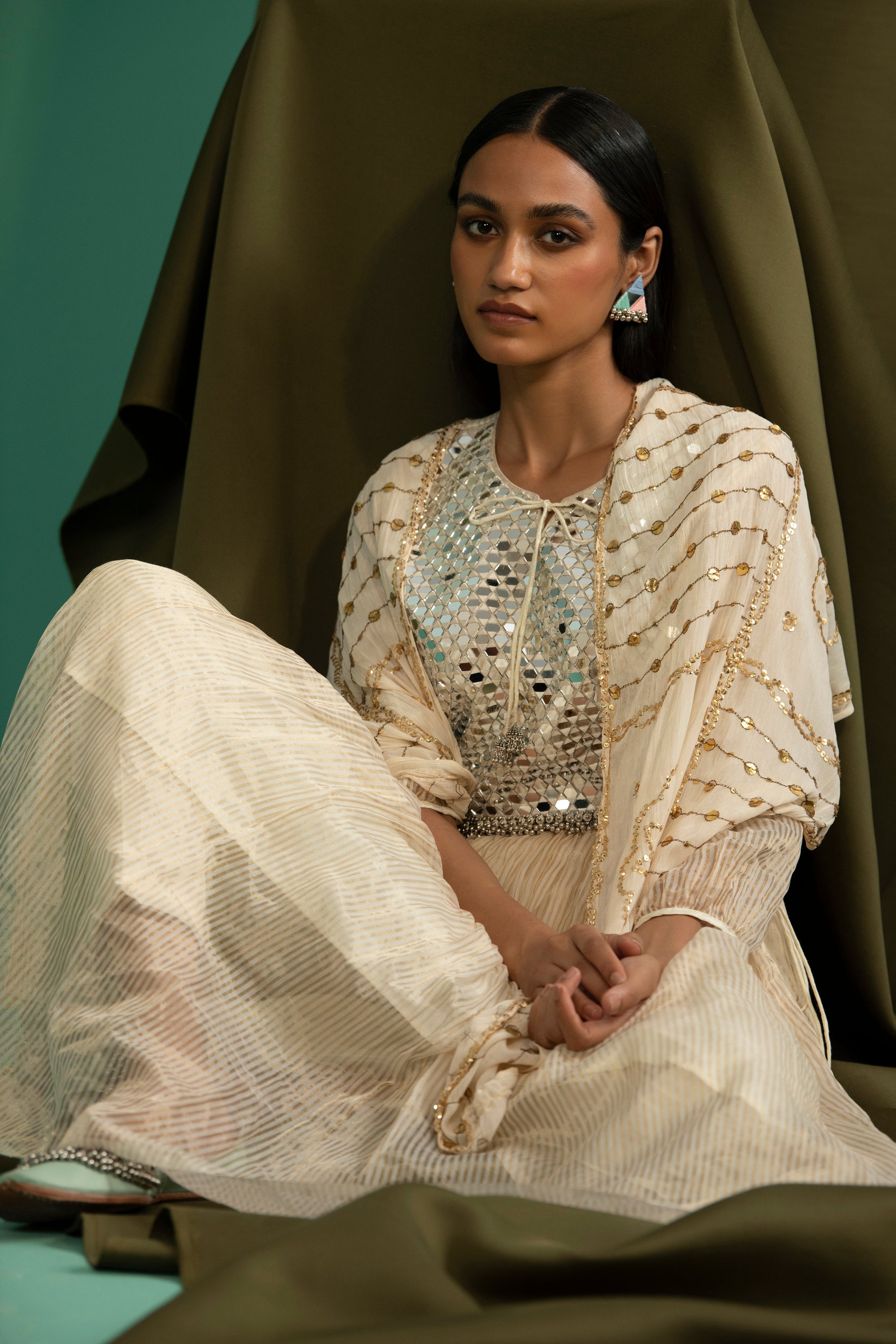 Gopika Off White (Kurta Set)
