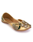 Menaka Green (Jutti)