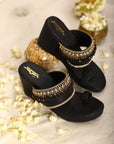 Ishya Black (Wedge)