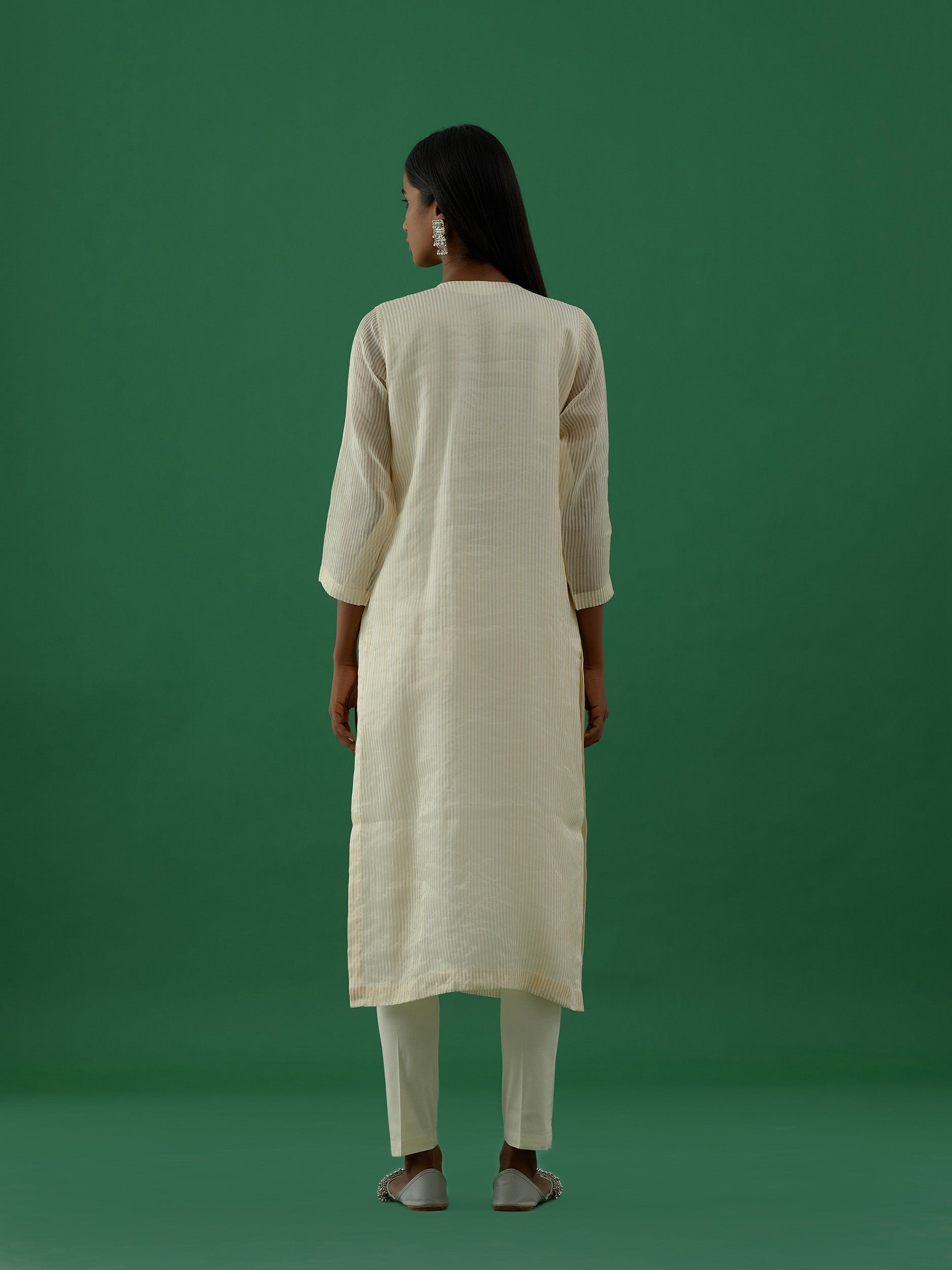 Kiara Off White (Kurta Set)