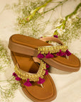 Aavya Maroon (Slider)