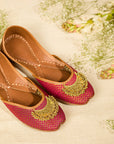 Aashvi Red (Jutti)
