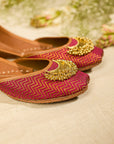 Aashvi Red (Jutti)