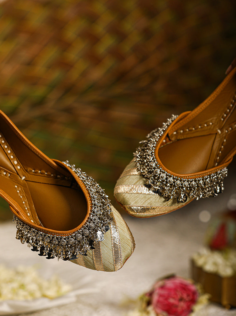 Devaka Gold (Jutti)