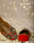 Dhiya (Jutti)
