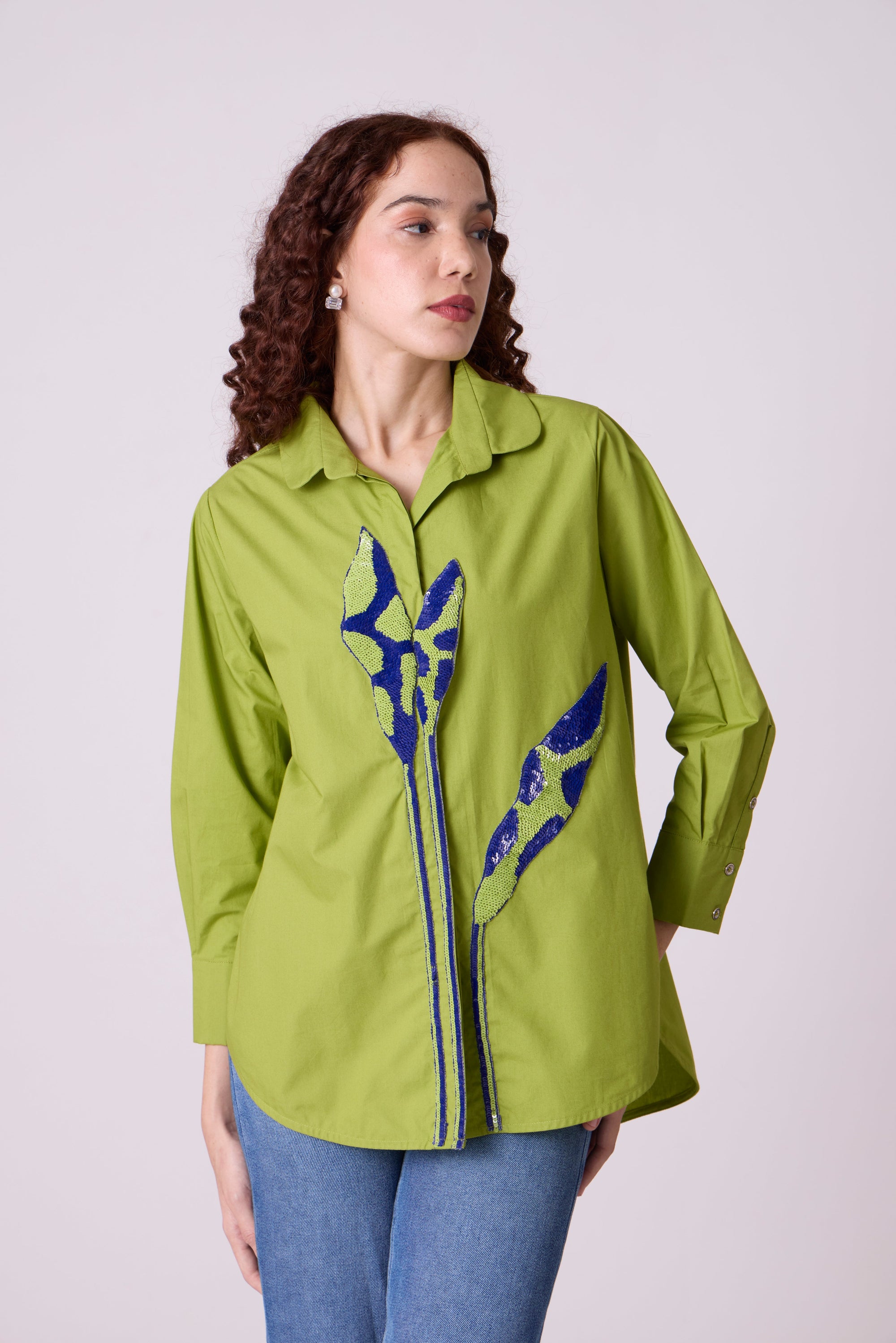 Willow applique Shirt