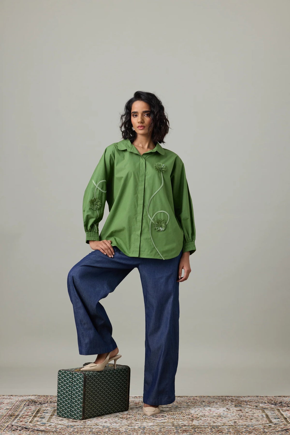 Gemma Applique Shirt In Moss Green