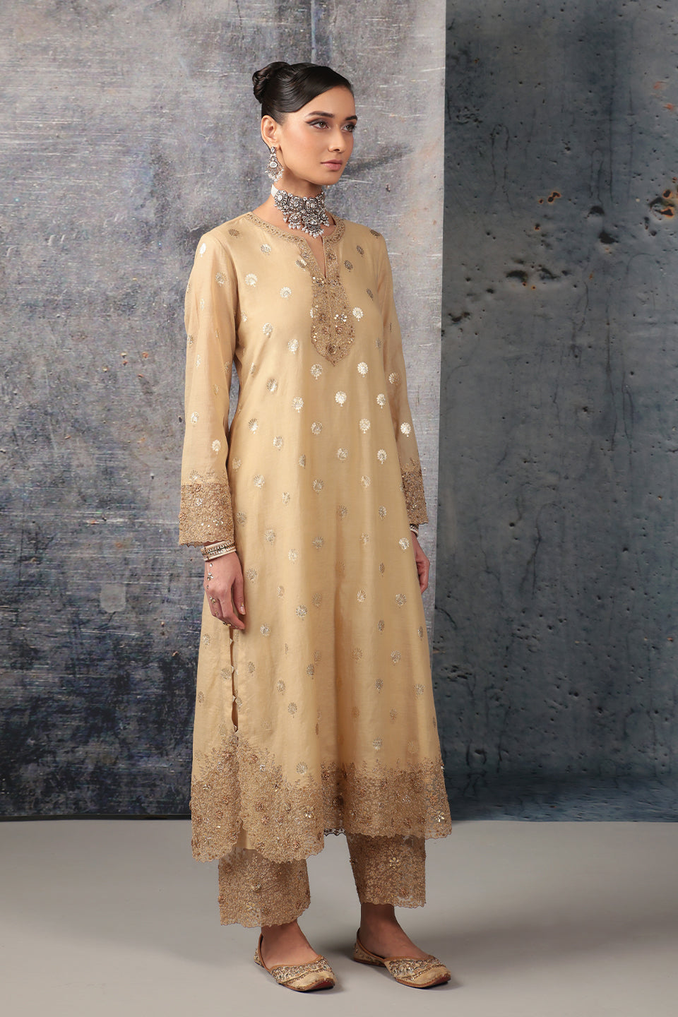 Mehrang Ivory Farshi Kurta Set