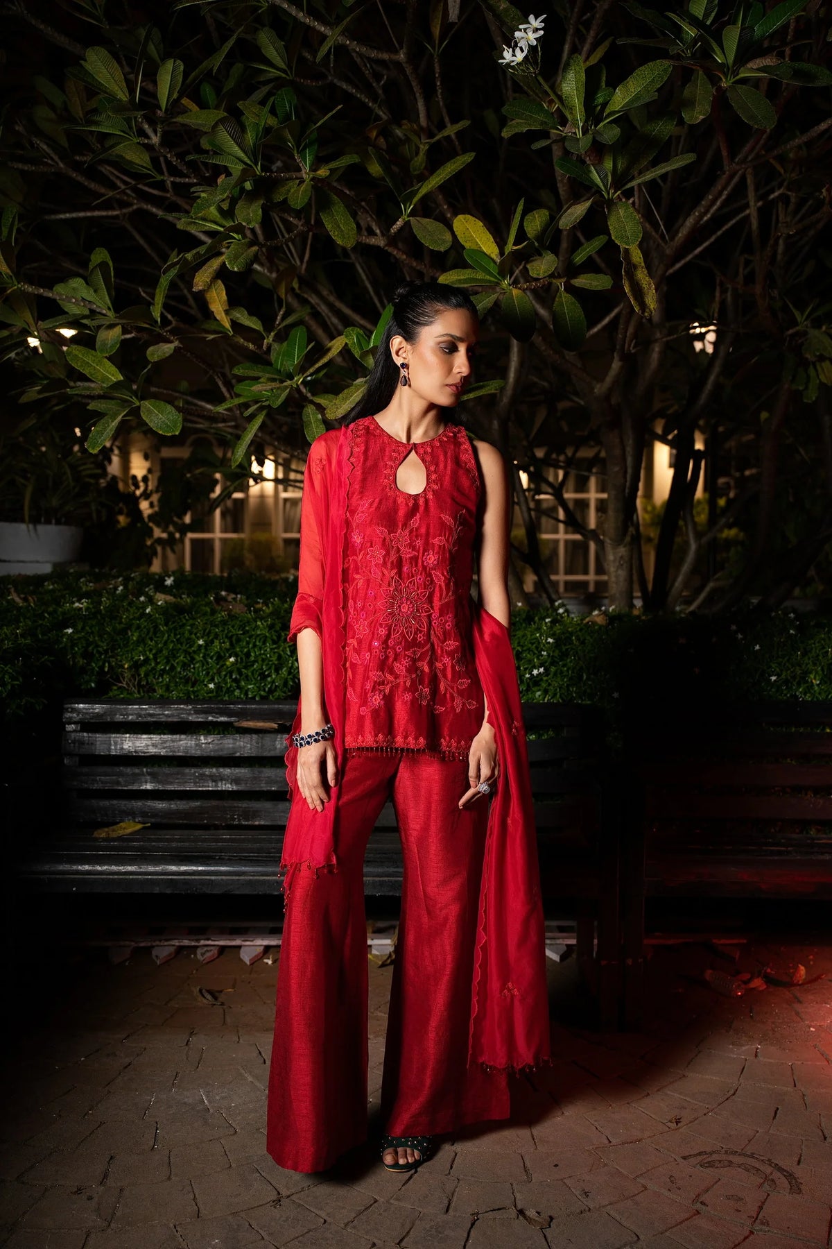 Scarlet Red sleeveless short kurta set