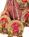 Advita (Potli)