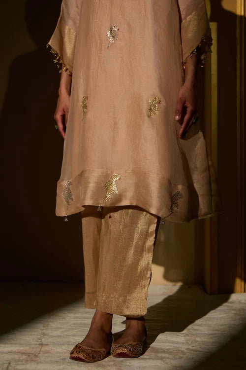 Parinda Kurta Set In Beige
