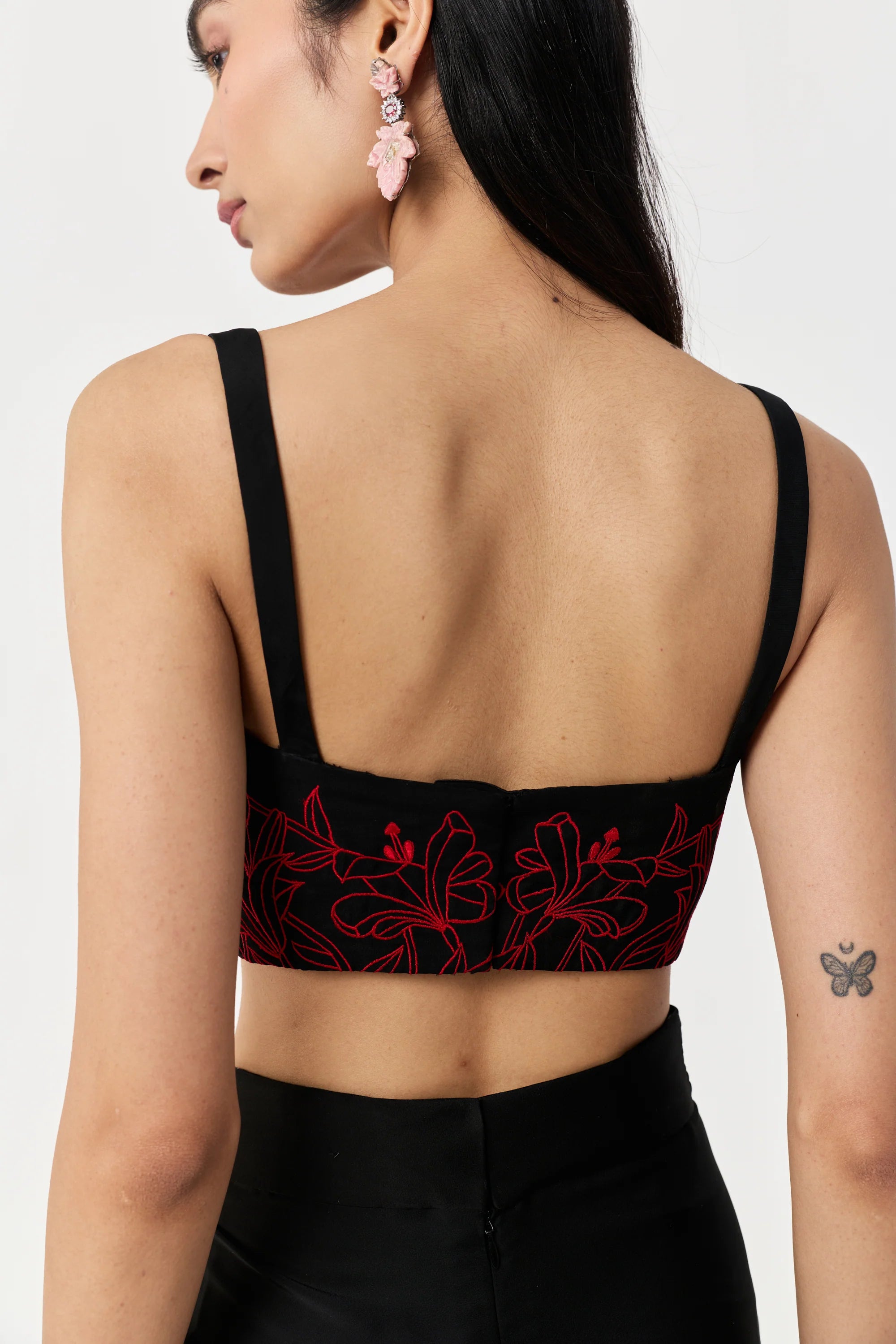 Wild Lily Cape Set Black &amp; Red