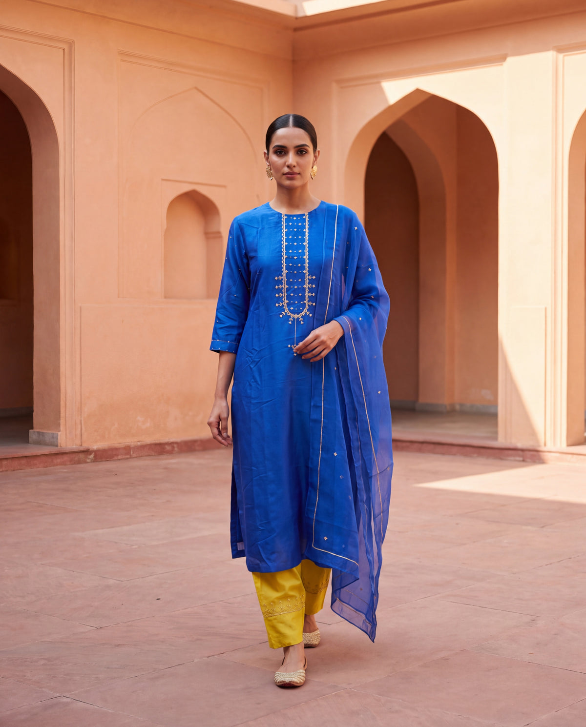 Royal Blue Kurta Set With Contrast Pants